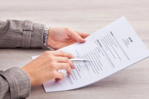 Como fazer um currículo simples e eficiente para chamar a atenção de recrutadores